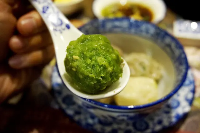 手打波菜豬肉丸