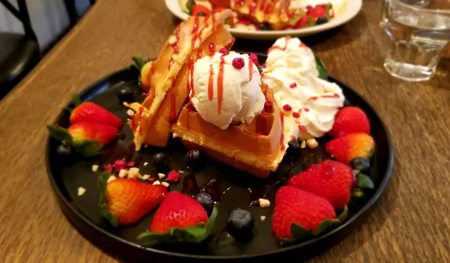 mixed berry waffle (half)