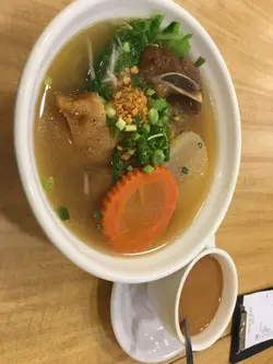 香茅猪扒金边粉