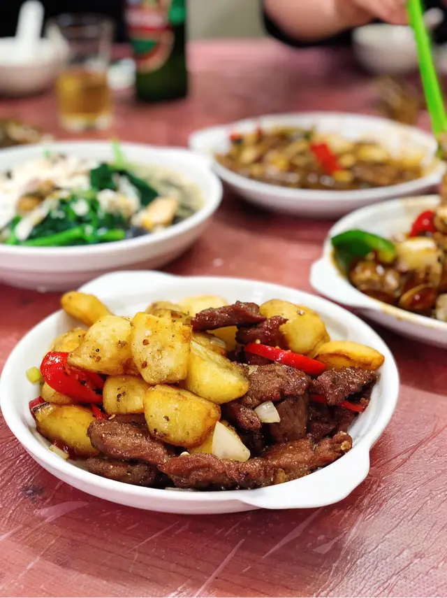 黑椒薯仔牛柳粒