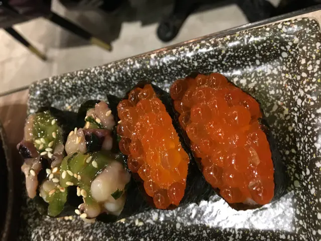 好好食呀 佢三文魚籽勁多 八爪魚個味又調得好