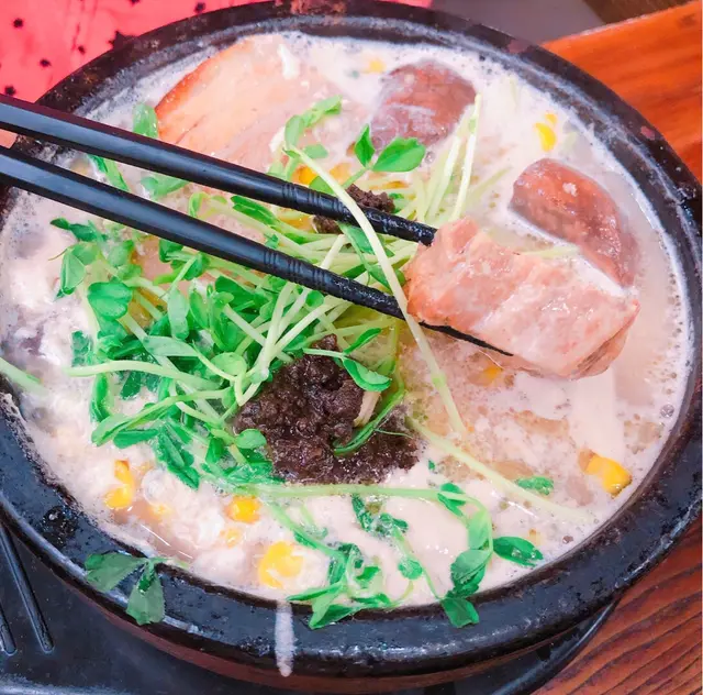 厚切豚肉手打烏冬