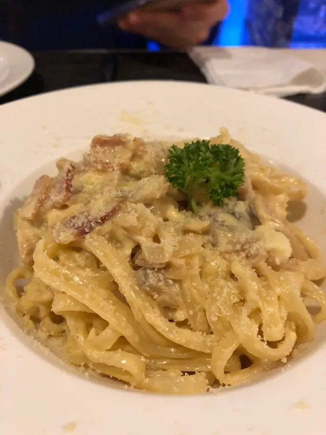 芝士煙肉卡邦尼