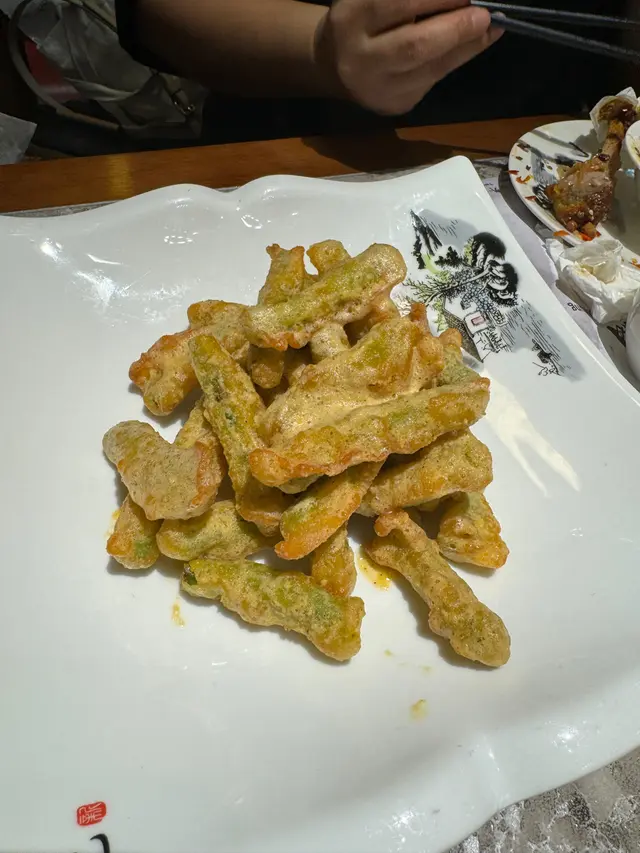 條條都包住蛋黃，炸得勁香口，勁好食！大推