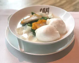 魚湯鮮黄耳百合魚腐泡豆杯