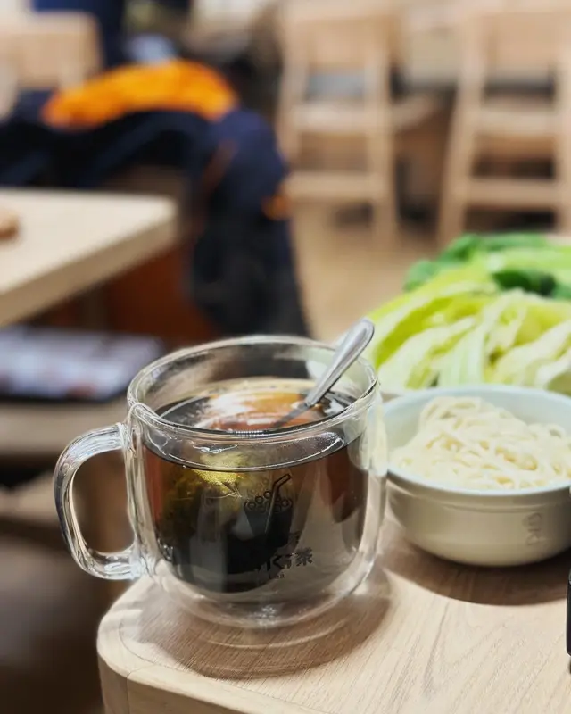 送白桃烏龍茶😋