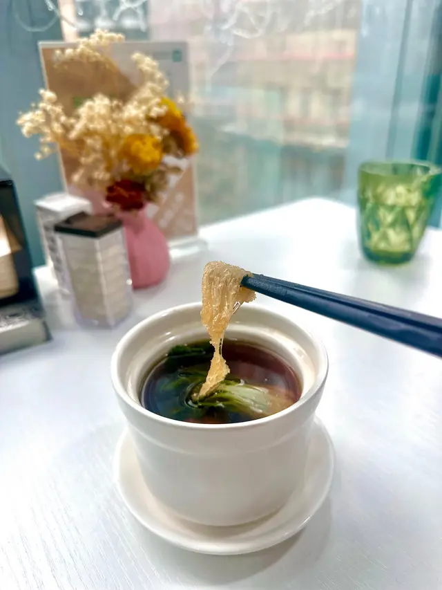 香菇竹笙菜胆翅湯