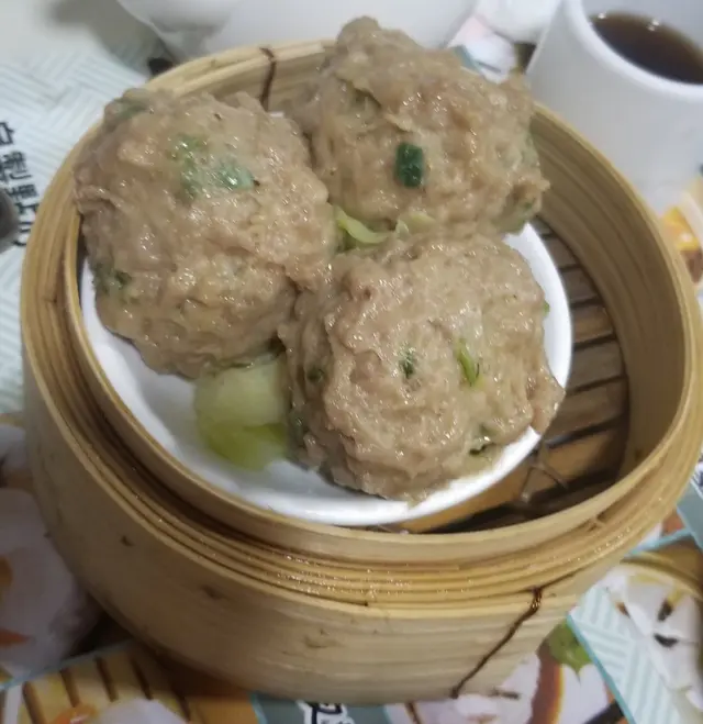 隔鄰檯讚既大粒又好味