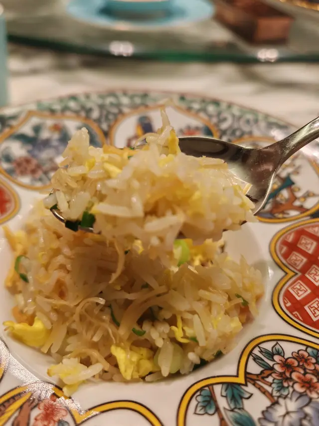 瑤柱翡翠炒絲苗