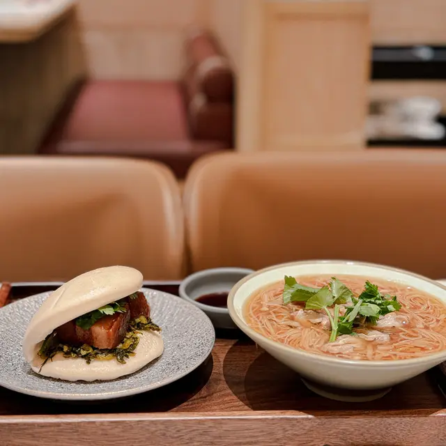 大腸麵線拼淡水焢肉刈包