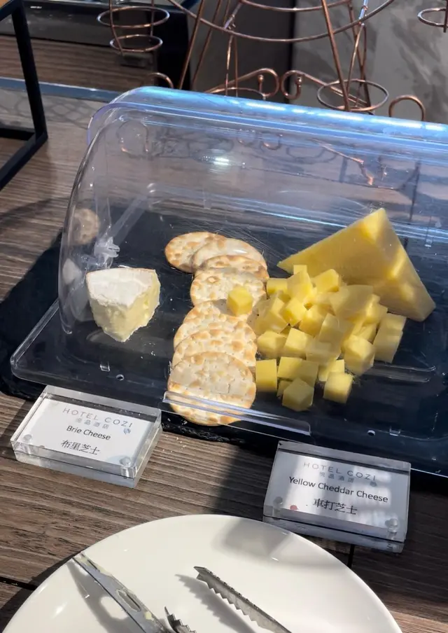 Cheese and Crackers