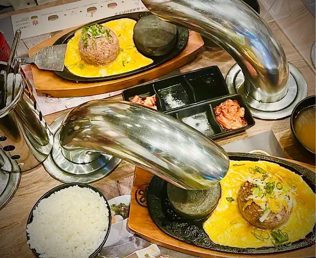 芝士蛋蒜和牛漢堡扒