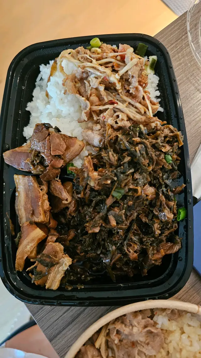梅菜扣肉飯