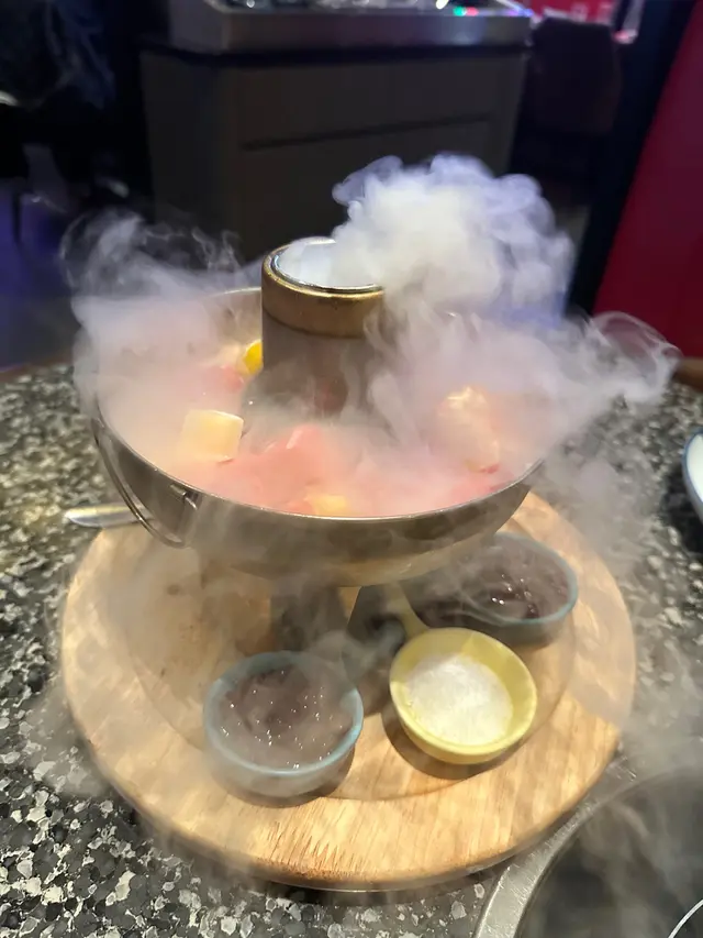 繽紛鮮果涼粉鍋