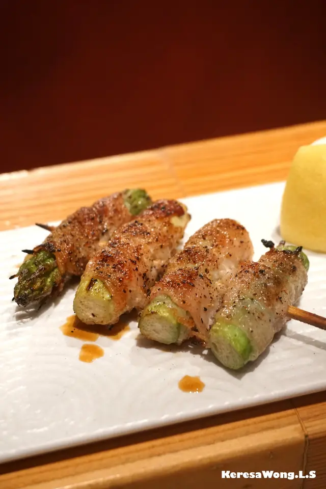 Asparagus roll