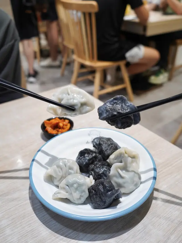 鮮肉西洋菜餃｜墨魚荸薺餃