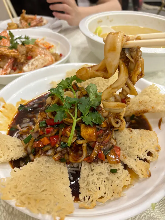 豉椒炒蟶子皇配粘米餅