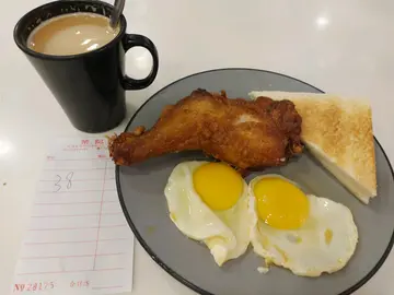 下午茶餐：炸鸡髀前双蛋多士
