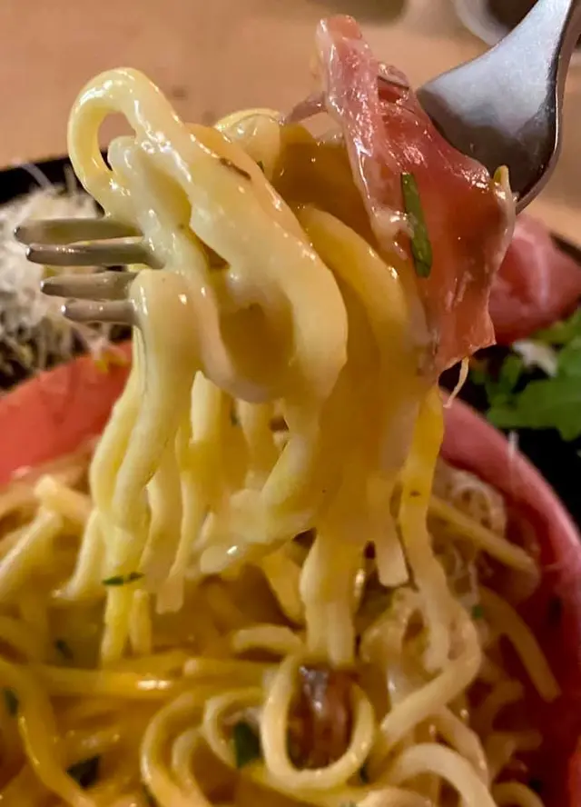 伊比利亞風腿卡邦尼手工意粉