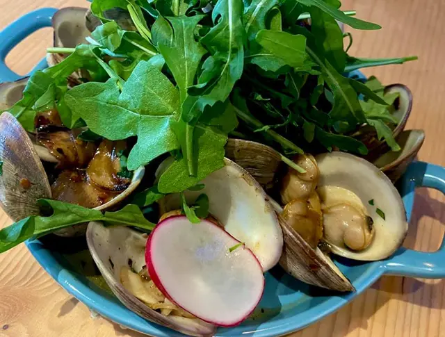 蒜香辣椒炒活蜆