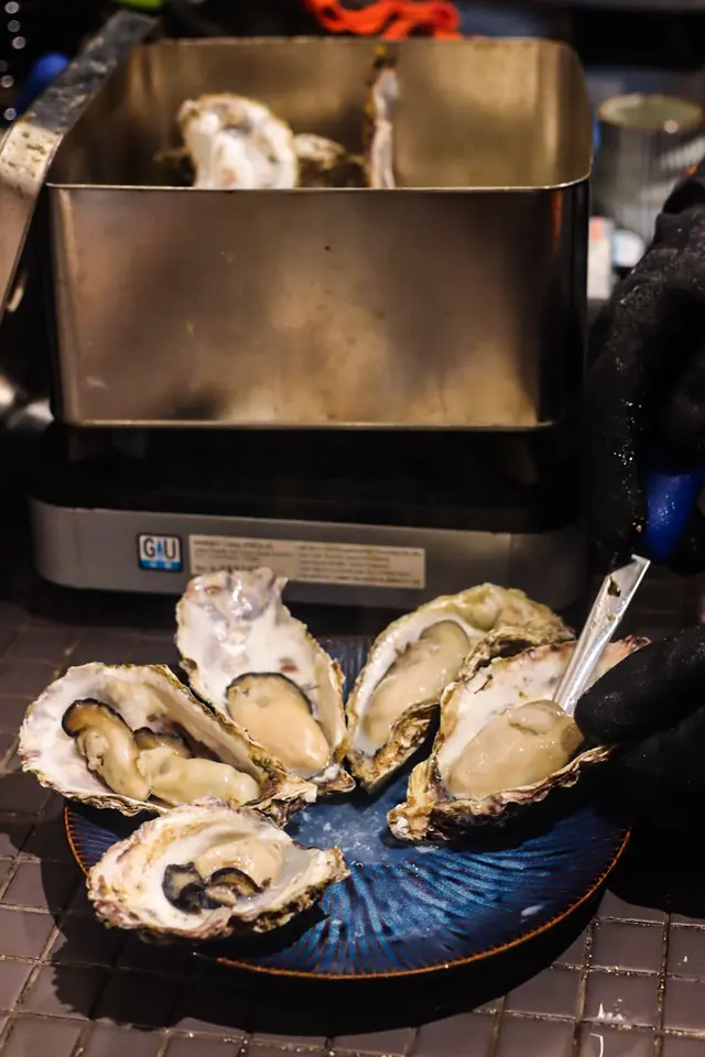 半打 鐵盒燒廣島生蠔