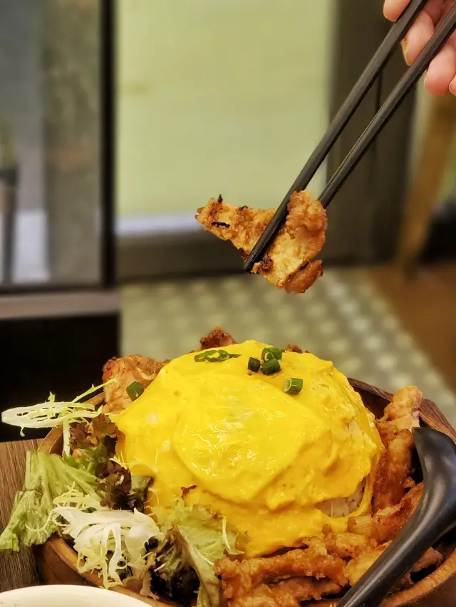蛋蓋豬扒飯