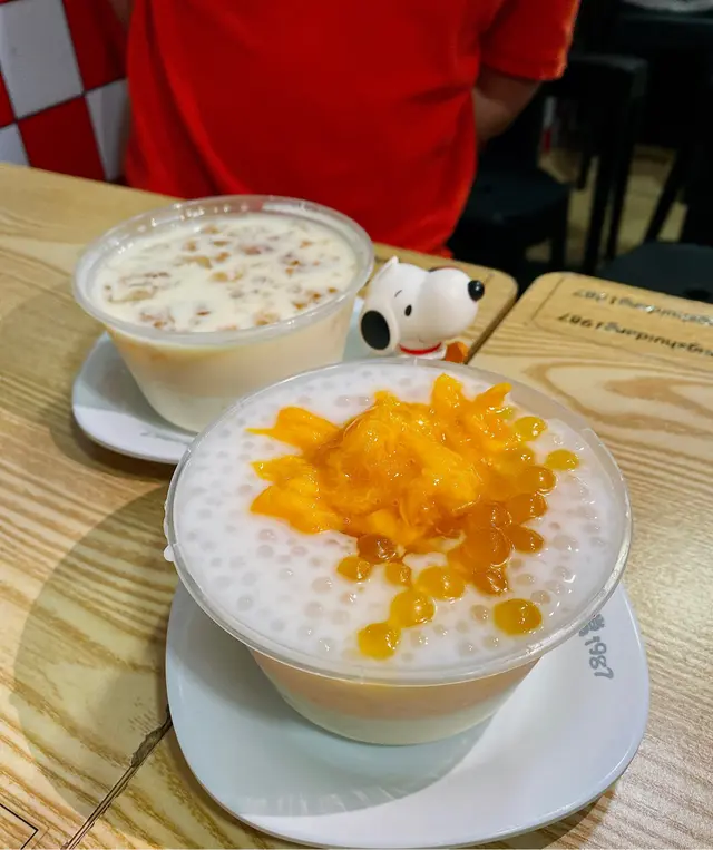 椰汁芒果爆珠西米燉蛋白