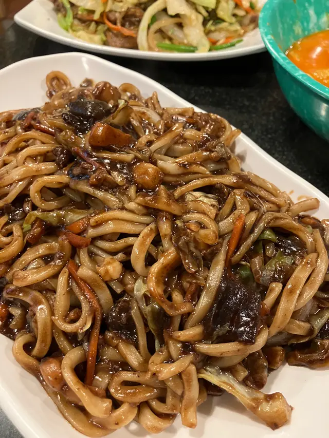 海鮮炸醬撈麵