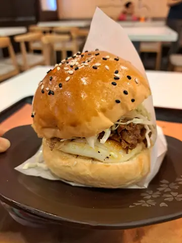 照烧牛肉玉子汉堡