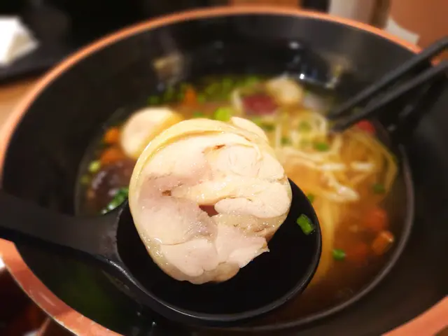 花雕麻油雞肉麵