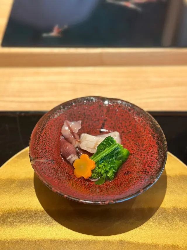 北海道帆立貝、螢光魷魚、菜之花