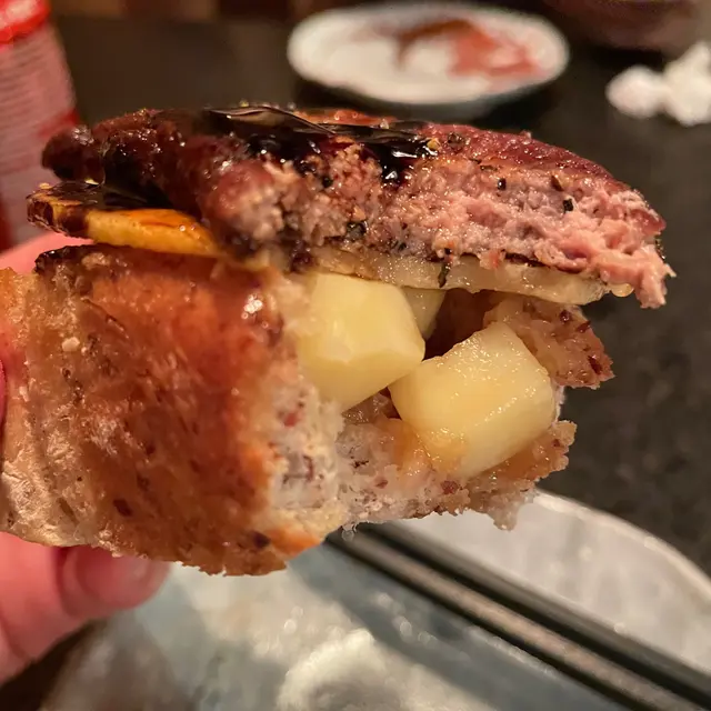 焦糖青蘋果鵝肝多士 