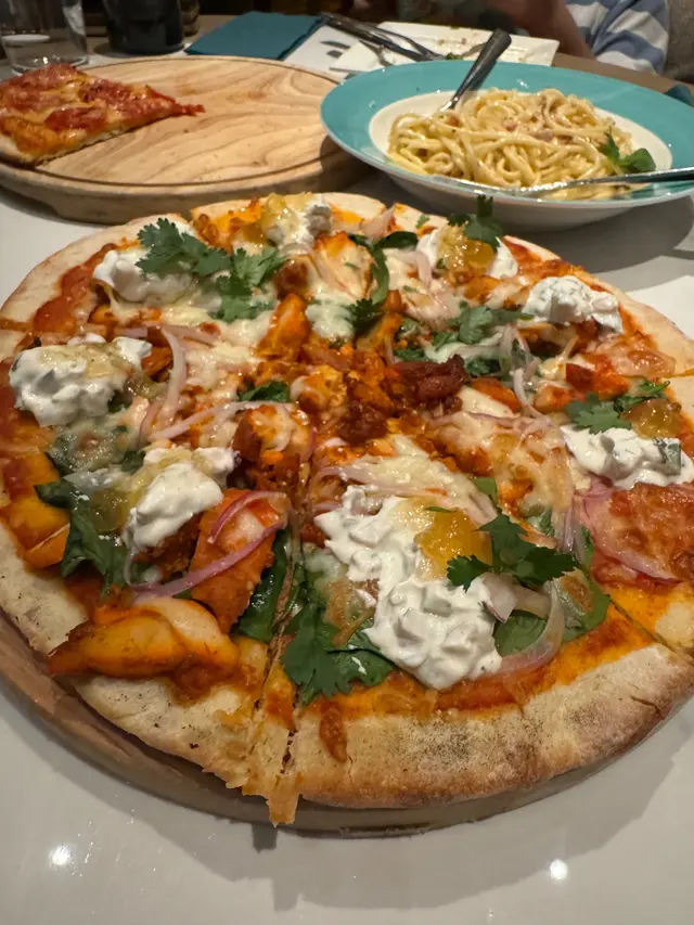 Tandoori Chicken Pizza