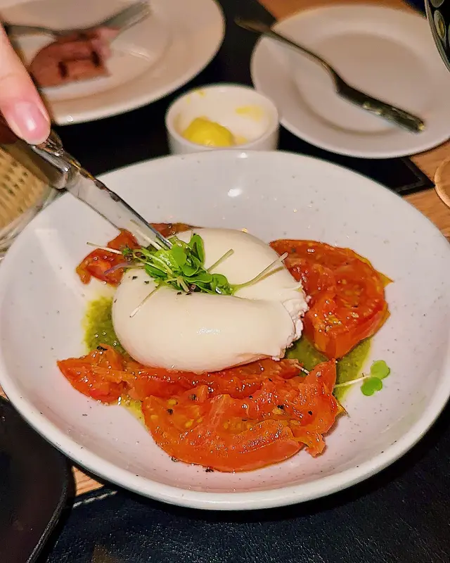 BURRATA SALAD