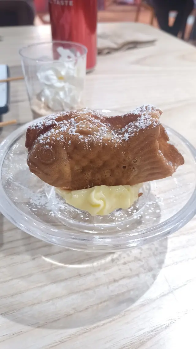 外脆熱辣辣, 內甜甜吉士好味道