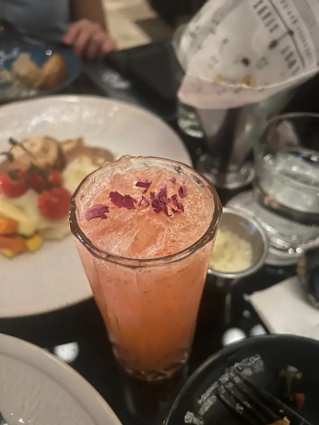 Versace  on  the  floor