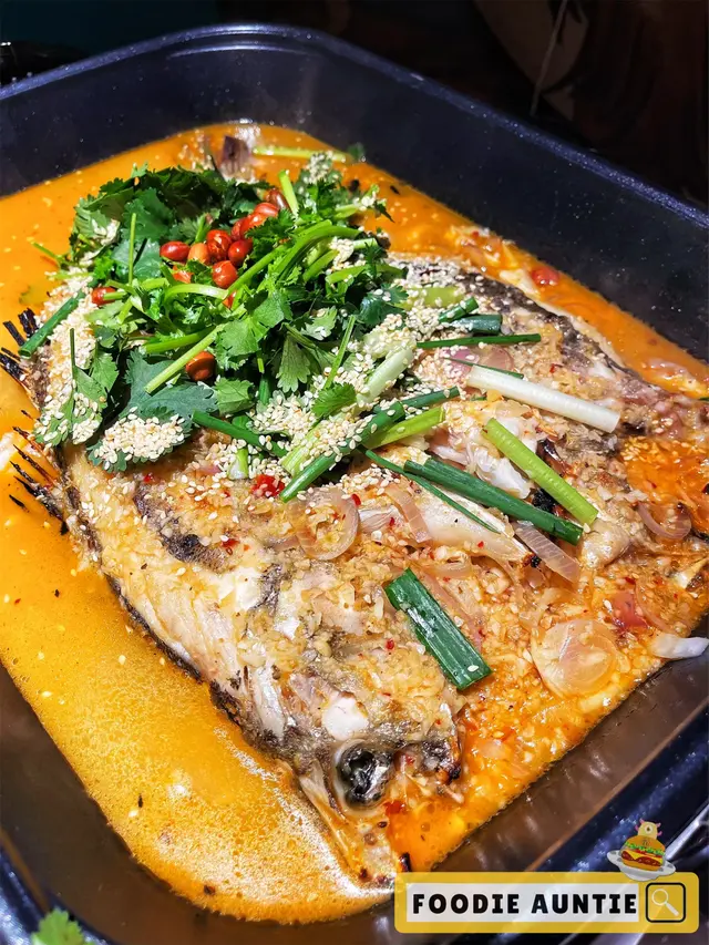 蒜香金湯烤鱸魚