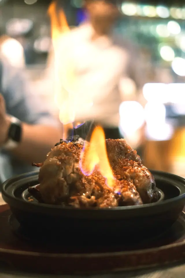 FireBird名物 重量級火焰原隻雞腿