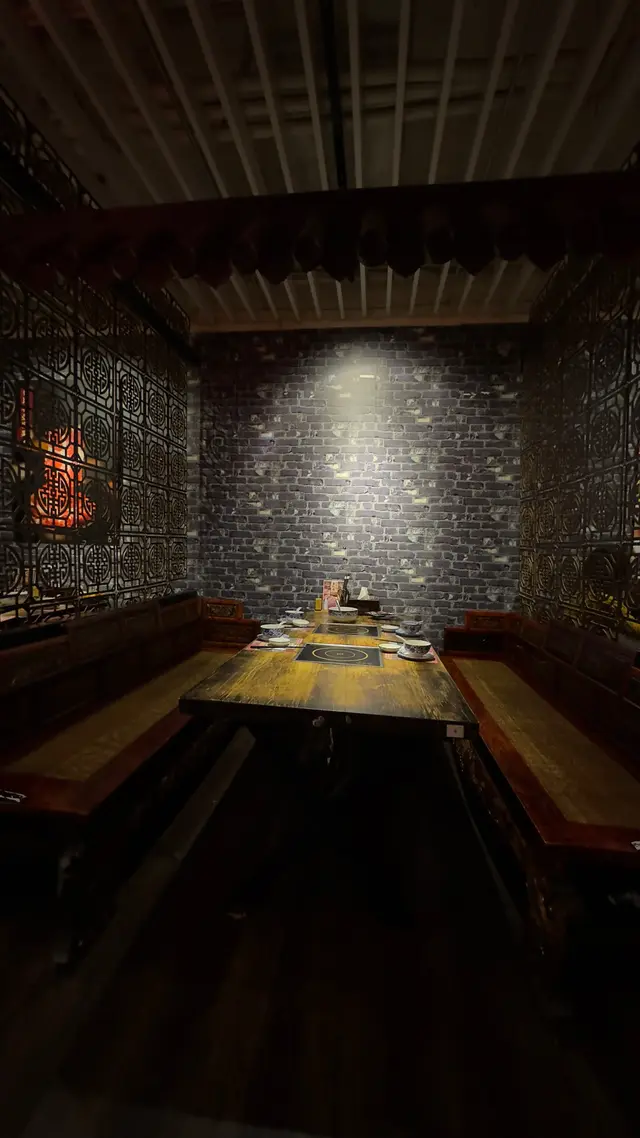 #花膠雞湯 #滾得囍 #北角 #宮廷火鍋 #火鍋 #晚餐 #打邊爐 #hotpot #hotpothk #宮殿 #聖旨到 #北角美食 #火鍋晚市 #養生湯底 #花膠雞