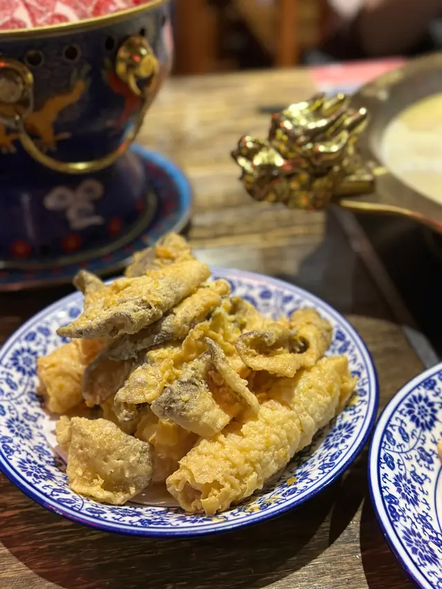 #花膠雞湯 #滾得囍 #北角 #宮廷火鍋 #火鍋 #晚餐 #打邊爐 #hotpot #hotpothk #宮殿 #聖旨到 #北角美食 #火鍋晚市 #養生湯底 #花膠雞