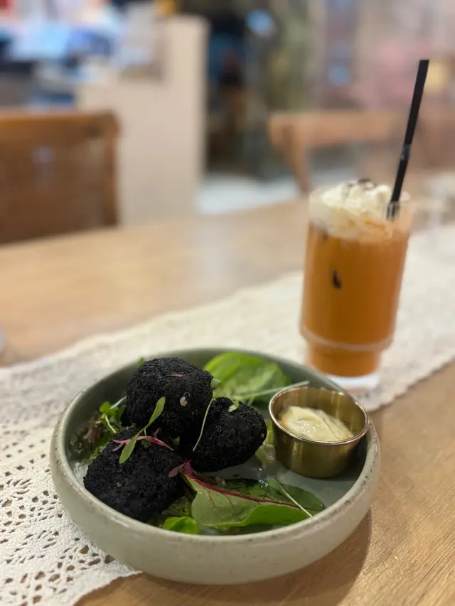 自家製松露炸蝦丸