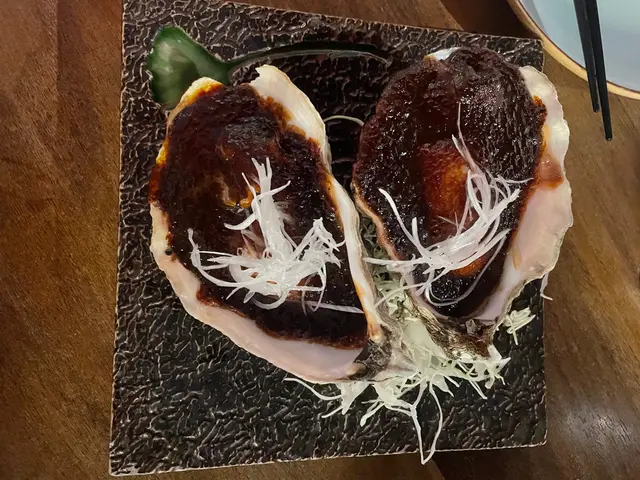 珍寶燒蠔(赤麵豉醬)