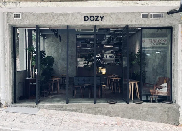 Dozy's Photo - International Coffee Shop in North Point Hong Kong ...