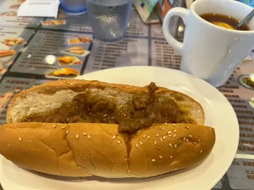 焗沙爹牛肉包  