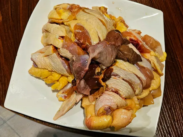 胡椒豬肚雞全隻