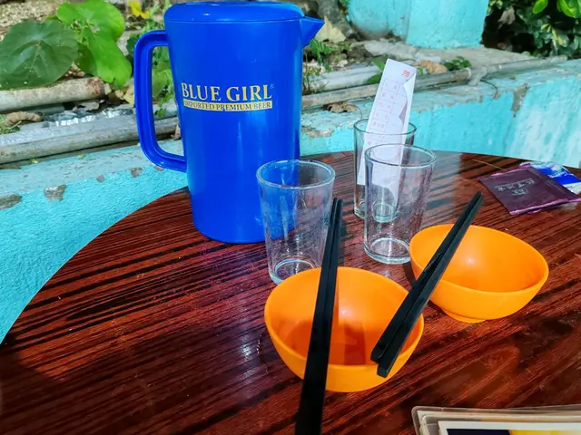 #foodie #FoodieLife #FoodieLife #香港美食 #大排檔 #乳鴿 #椒鹽鮑魚 #豉椒炒蜆 #椒鹽鮮魷 #蒜蓉扇貝