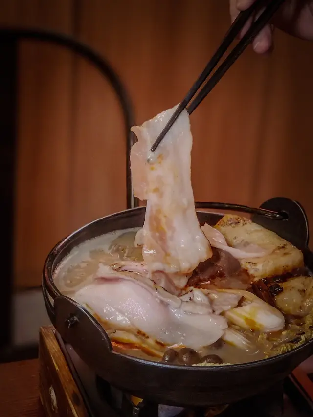 川味麻辣鴨血豚肉鍋