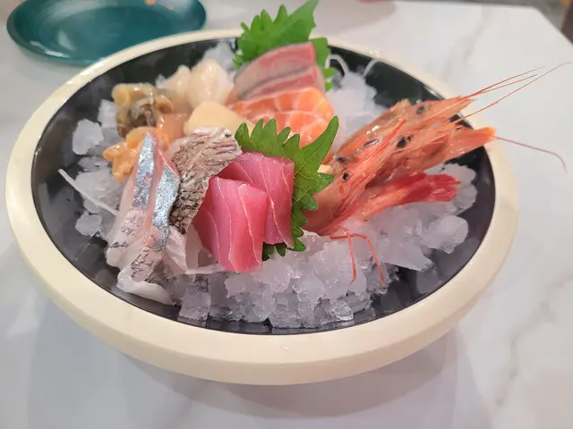 刺身-榮螺/甜蝦/帶子/三文魚/油甘魚/吞拿魚