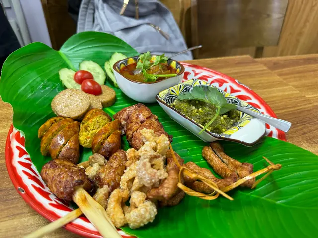 泰北風味，非一般泰菜的春卷、蝦餅