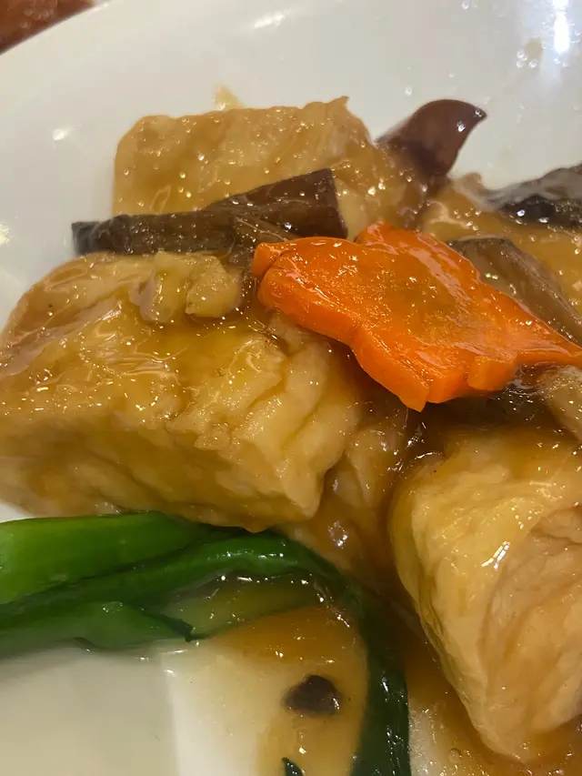 豆腐個外皮脆脆卜卜￼￼，整得好好食！￼